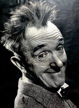 A Brief Profile of Stan Laurel