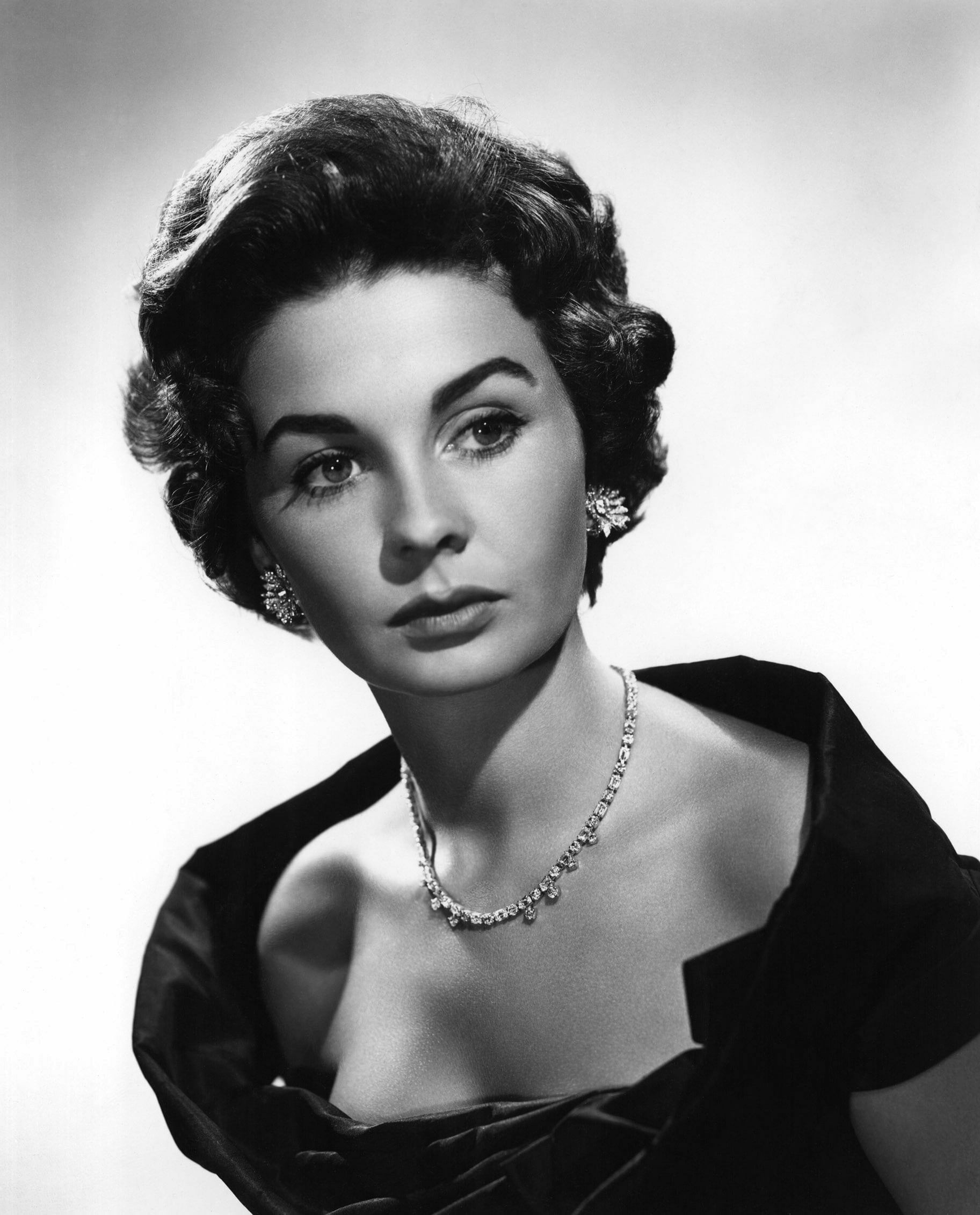 A Brief Profile of Jean Simmons