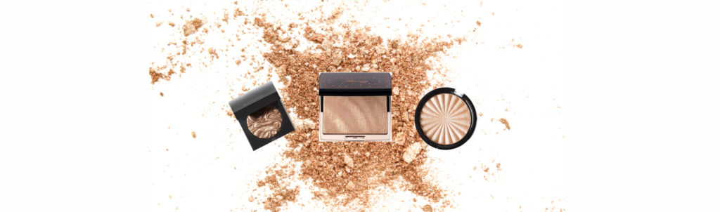 The best shimmer powders for the gloomy December days.