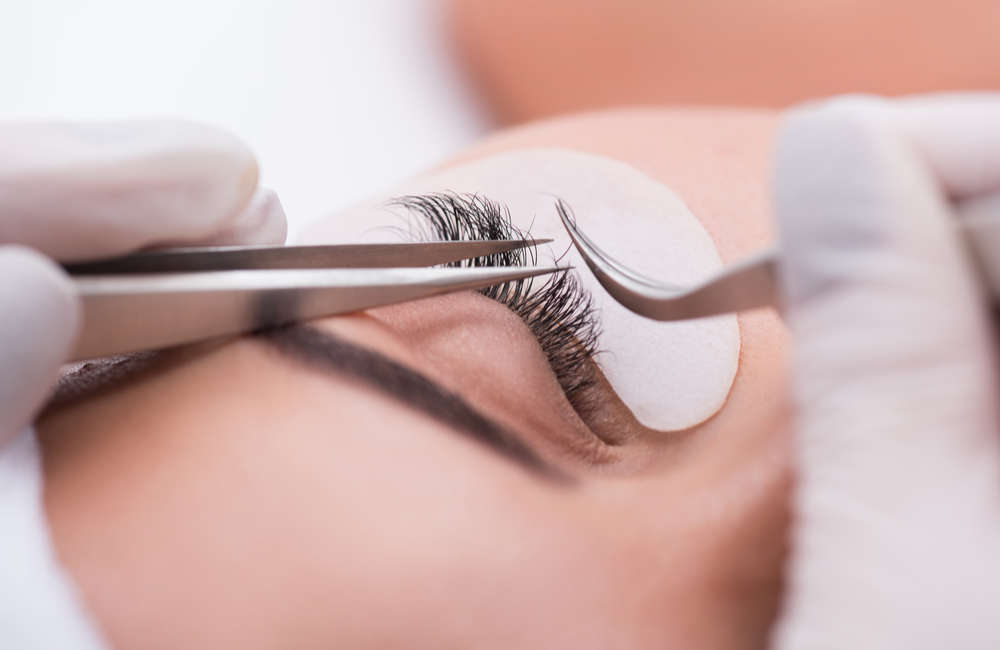 All you need to know before getting eyelash extensions