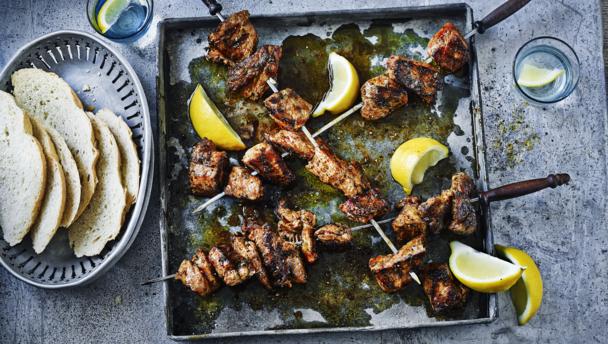 Pork souvlaki with oregano