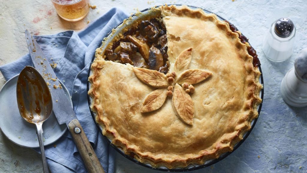 Mushroom and ale pie