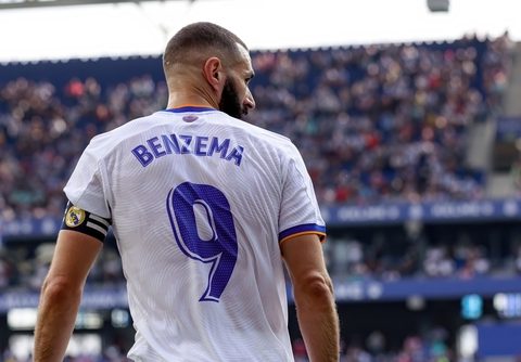 Is Benzema a World Class Striker?