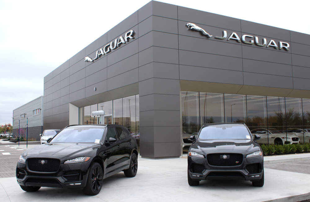Jaguar Land Rover reveals plans to build electric cars in UK