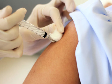 Flu jabs could be delayed by two weeks