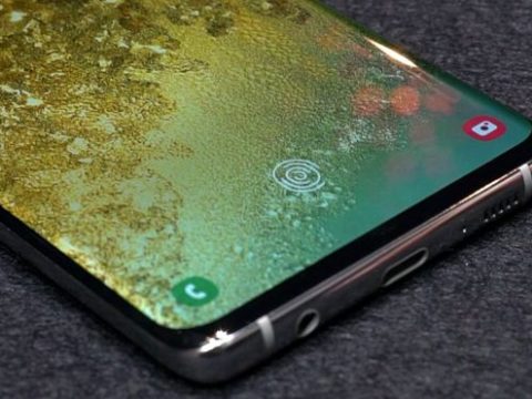 Anyone’s Thumbprint Can Unlock The Galaxy S10