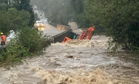 UK weather: Flood Warnings Issued
