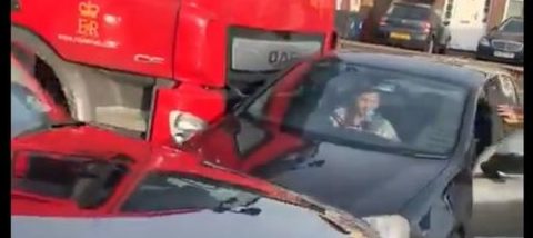 T-Boned Driver, Helped By Ellie Goulding, Goes Viral