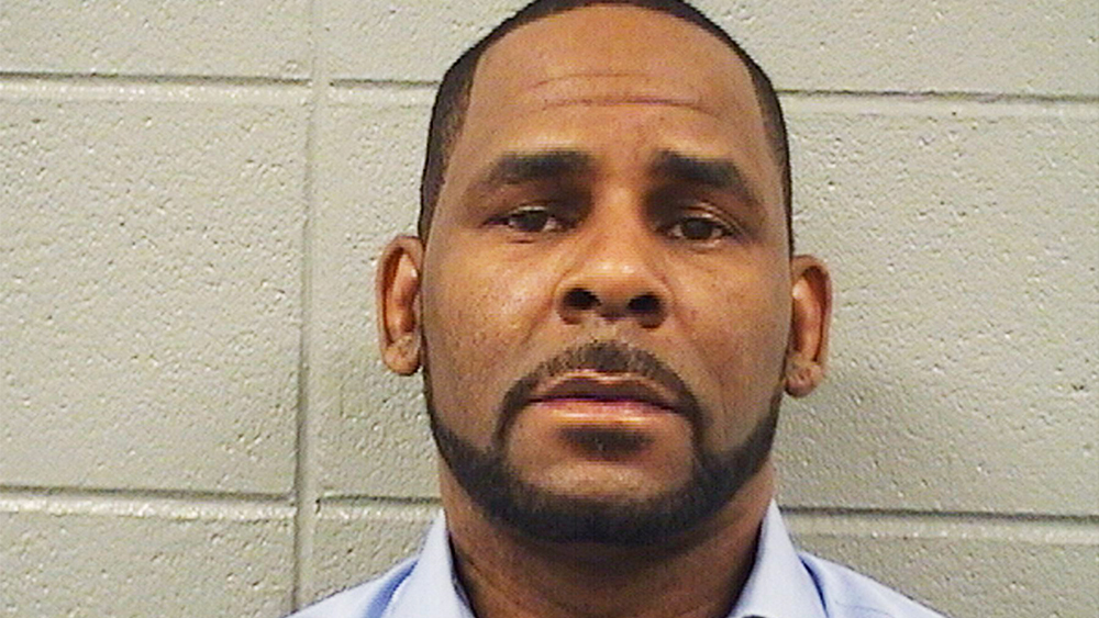 R Kelly Faces Bribery Charges