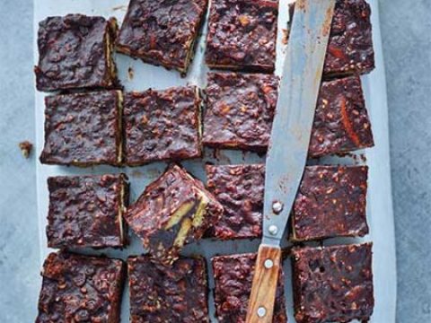Quick Under 20 Minutes Fridge Cake!