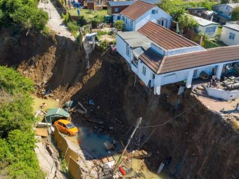 Costal Home Suddenly Falls Into The Sea