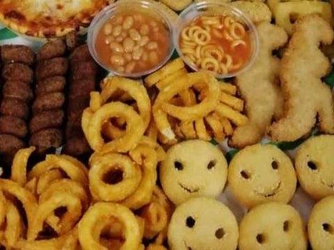 Takeaways Nostalgic “Back To 90s” Box