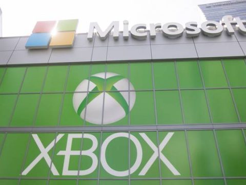 Xbox’s Congratulatory Tweet To Playstation Is Awesome!