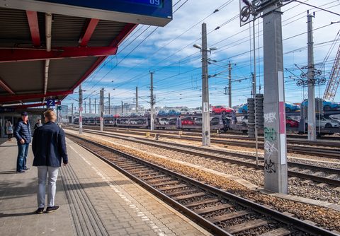 Rail Strike Continues as Talks Resume!