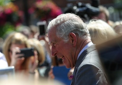 Man Arrested After Throwing Eggs at King Charles!