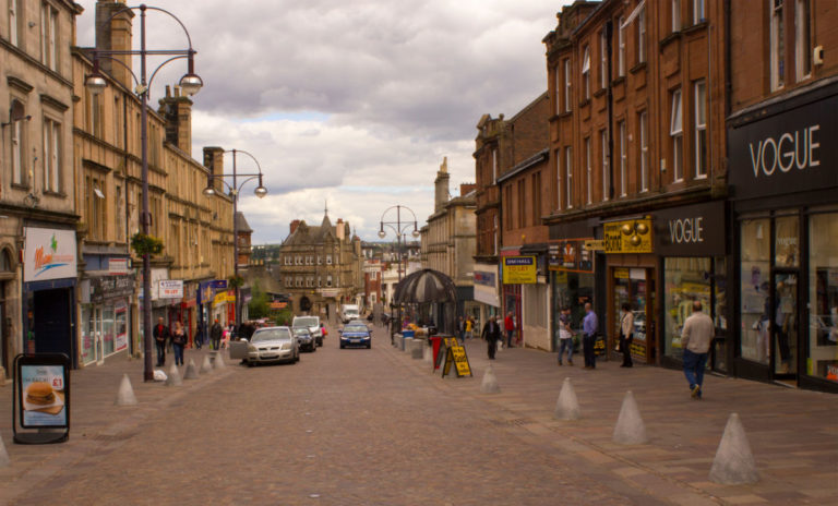Hamilton Scotland: The Five Minute Spare Guide  Location Guides