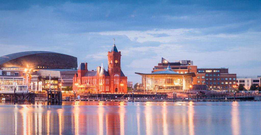 Cardiff: The Five Minute Spare Guide