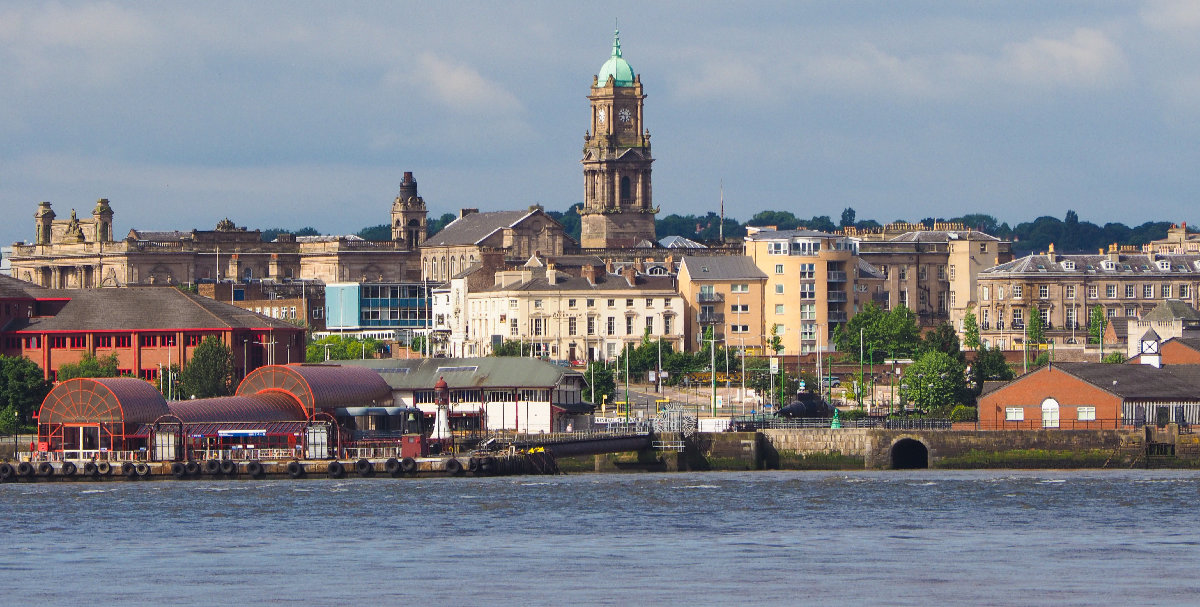 Birkenhead The Five Minutes Spare Guide